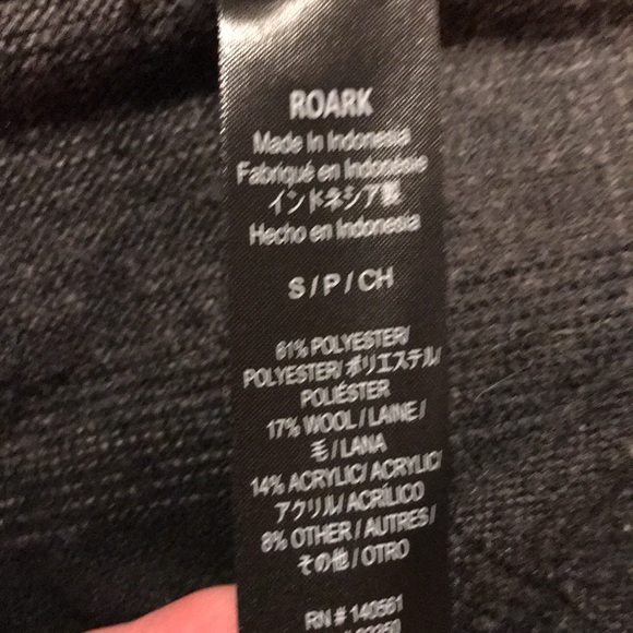 Roark Mens Small flannel shirt jacket. Charcoal, poly, wool, acrylic blend. - Picture 9 of 11